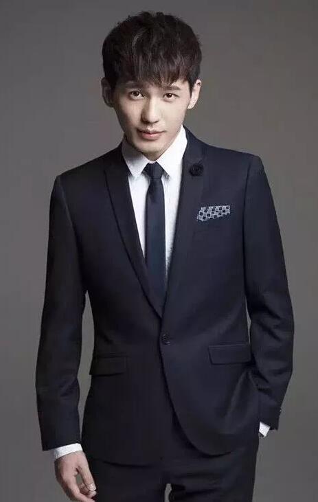 迷人计丨这大白馒头！我不知道该怎么不失礼貌地嘲讽白宇哥？