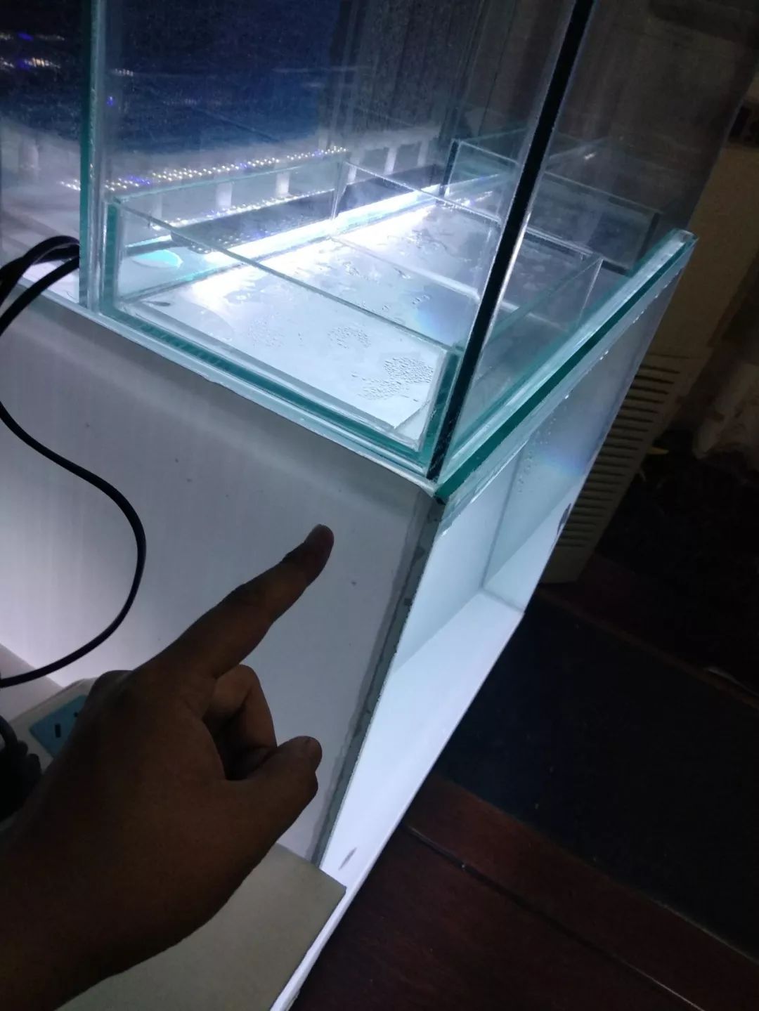 大神「鱼勇」DIY一缸多用“直播”教程，好缸无需再等