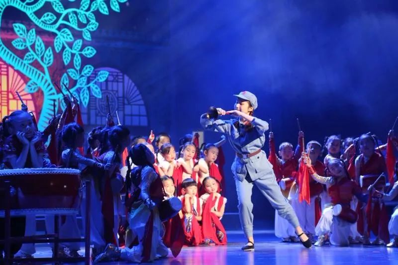 童心向党歌唱祖国图片,童心向党歌唱祖国手抄报