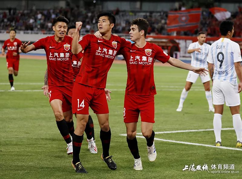 上海上港前锋李圣龙,上海上港足球队员李圣龙哪里人