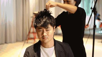 告别tony不是梦！快速干发还养发的吹风机，一梳还能造型