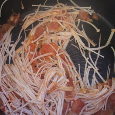 番茄浓汤虾滑饭,冬日番茄虾滑煲