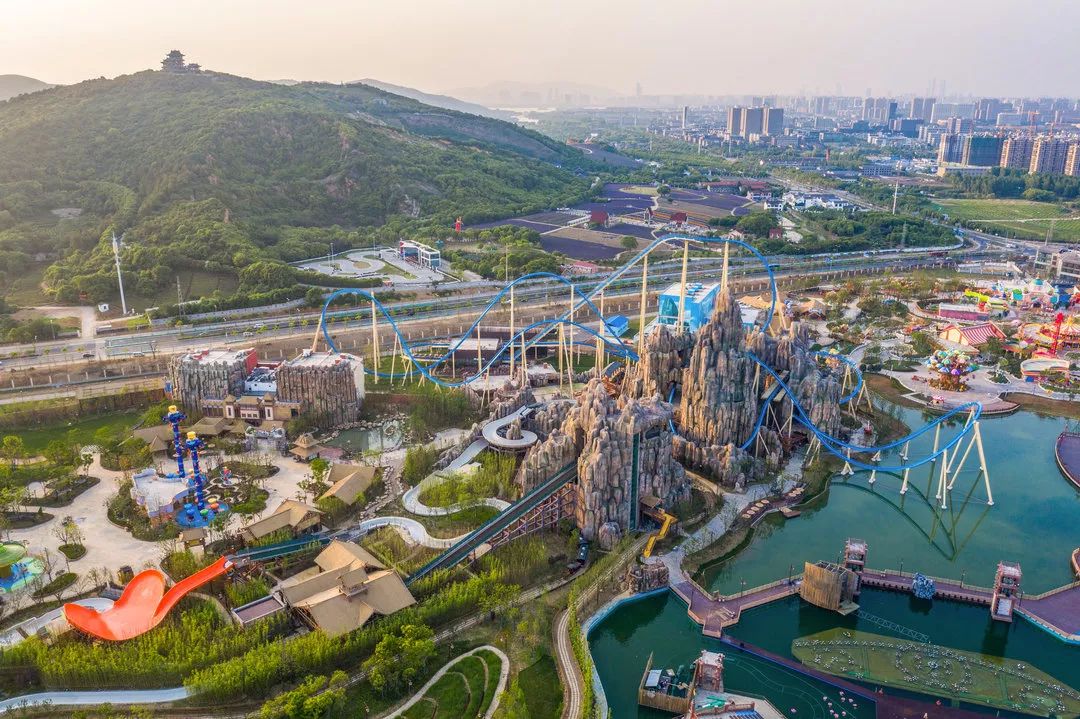 奇积乐园工程队发生巨大冲突 (奇积乐园第一集)