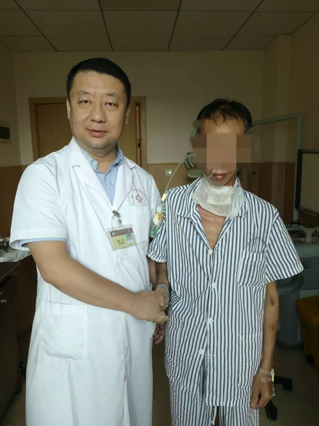 被卡了鱼刺做什么检查,鱼刺卡喉有二个月会变癌吗