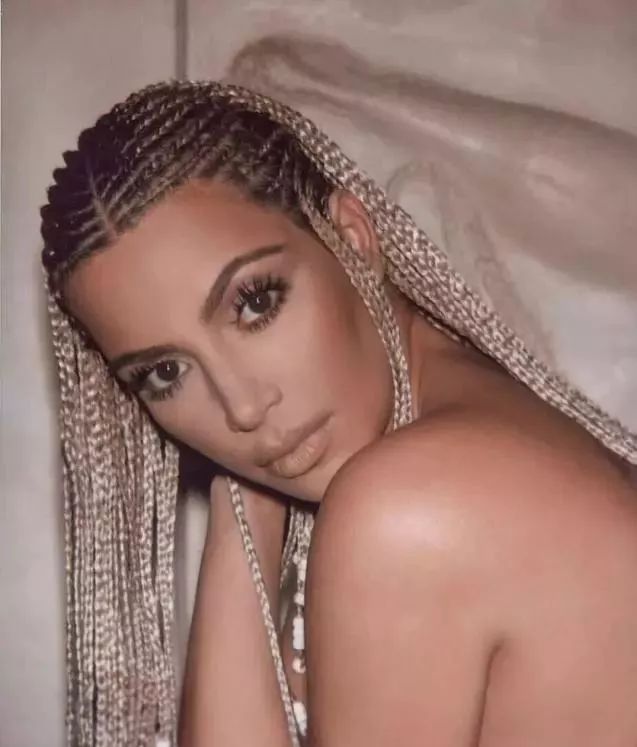 世界第一翘臀遭日本“封杀”,创立“和服内衣”:这是文化*辱侮**