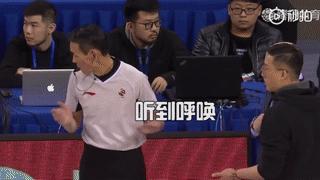 cba裁判杨茂功合法防守位置,cba杨茂功裁判眼神