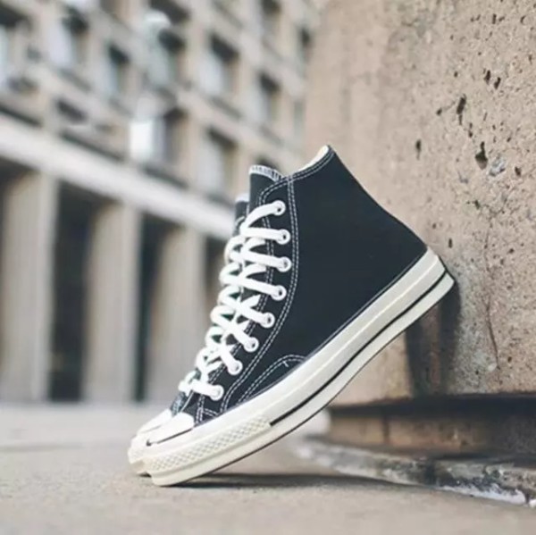 有颜值百搭又可以实战的球鞋,实战性既好又百搭的球鞋