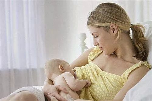 婴儿胀气母乳忌口食物,宝宝湿疹母乳忌口的食物一览表