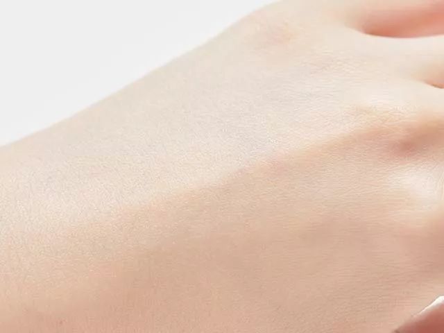 防晒喷雾补货中,防晒断货