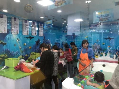 开母婴店加盟店商业模式设计,投资优家宝贝母婴店加盟费多少钱