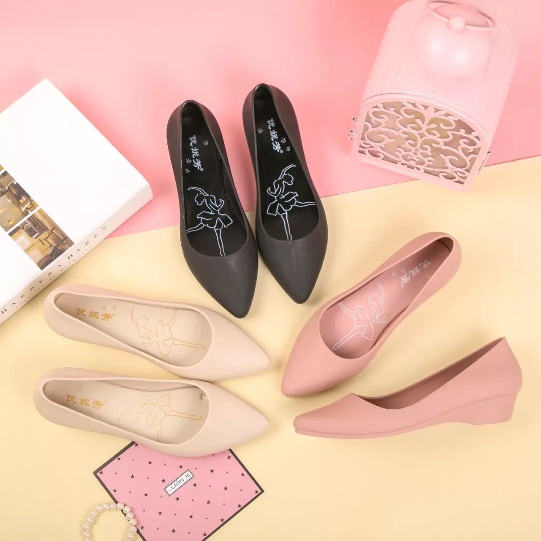 防水防滑果冻牛筋鞋雨鞋,一双超级柔软舒适的果冻鞋