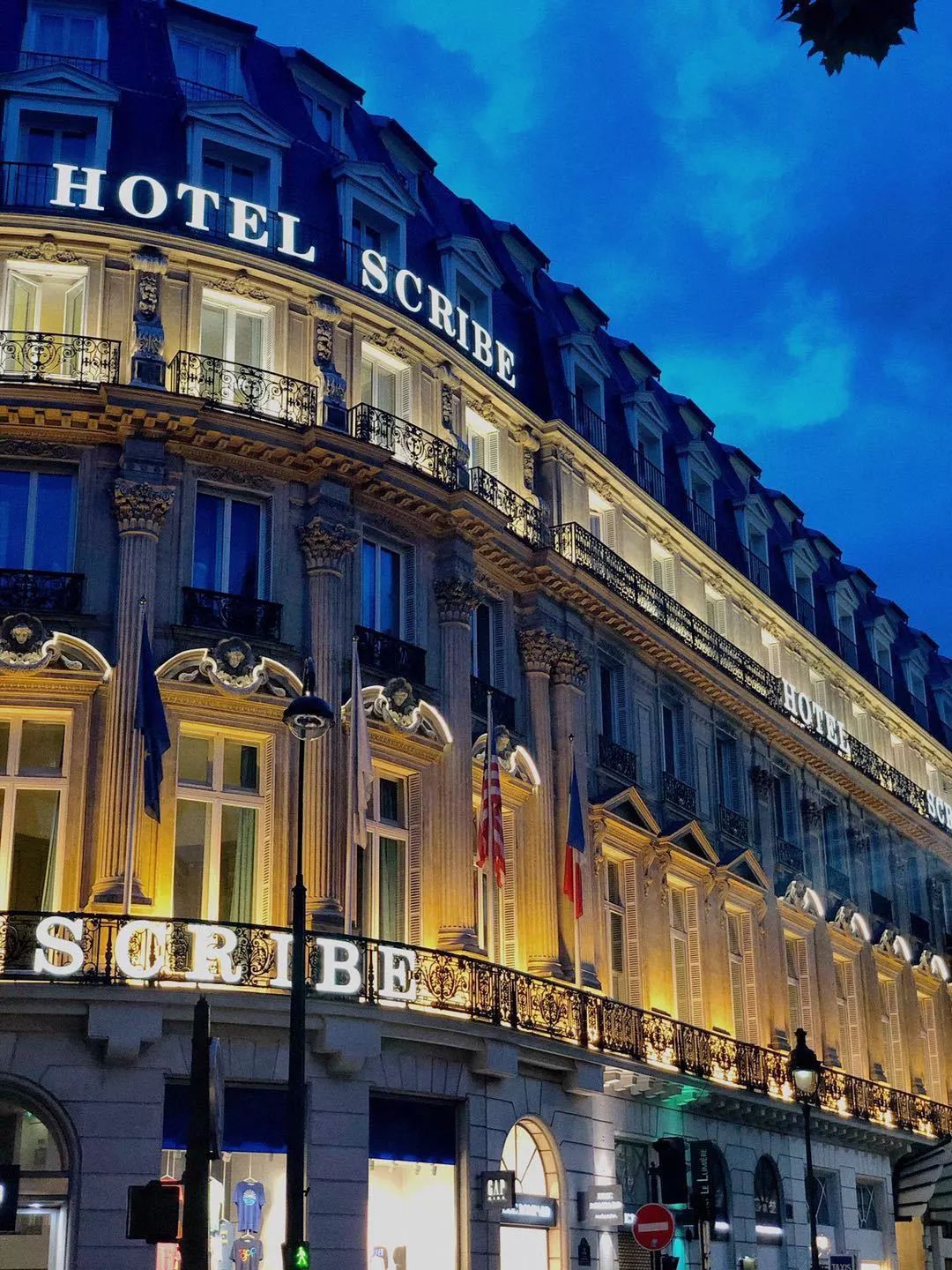 走出成都｜幸运的人，才可以在巴黎自由迷失