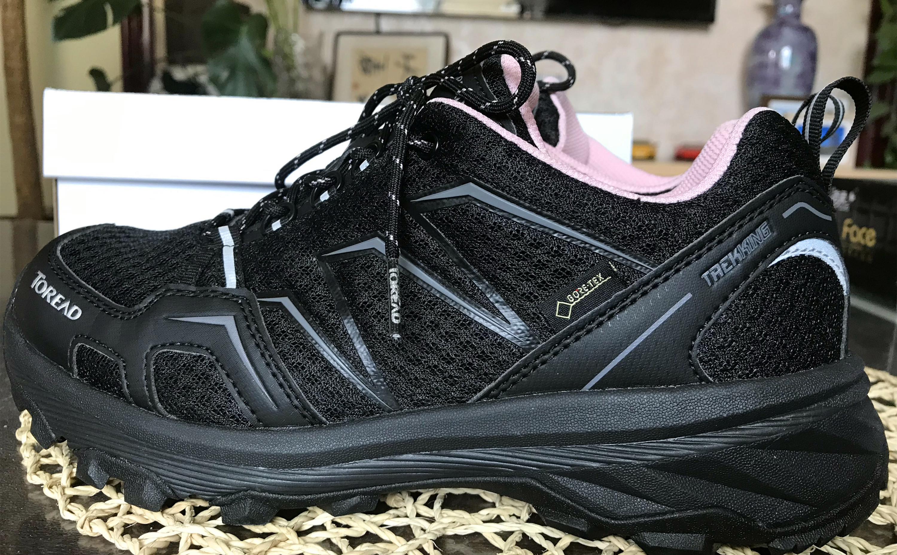探路者户外登山鞋goretex,探路者和北面的登山鞋对比