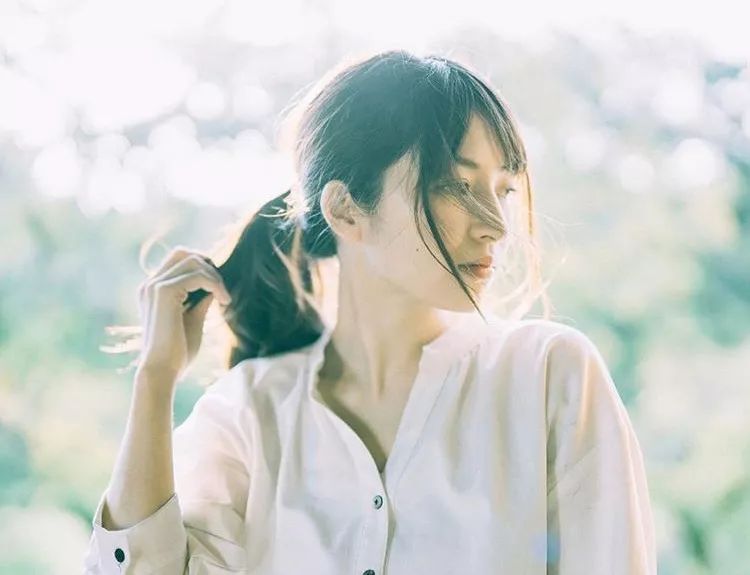 这样拍背影真的太好看了,怎样拍侧脸好看霸气