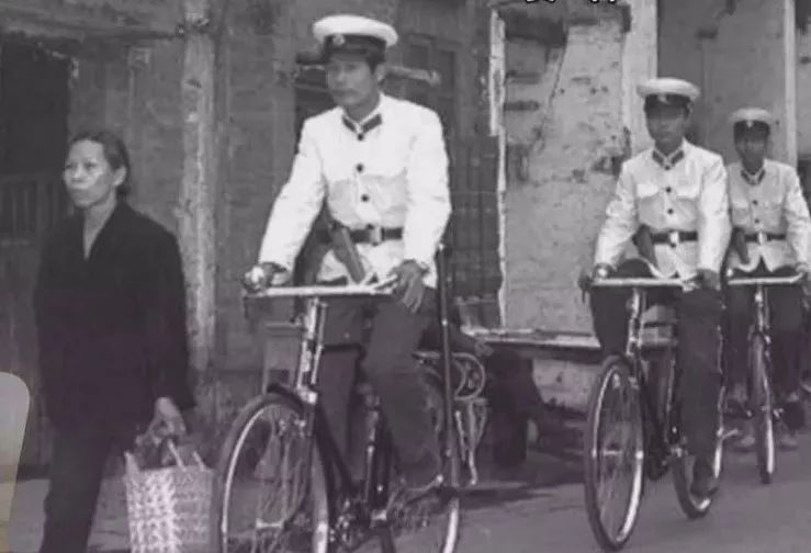 从边防哨所的公安特派员到青岛“曼哈顿”的都市警务——看中韩边防派出所的70年成长之路