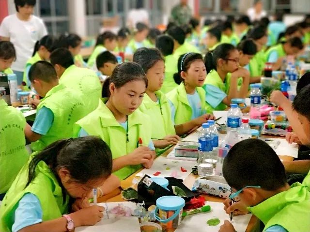 青少年暑期七彩夏令营系列活动,暑假夏令营让你嗨翻天