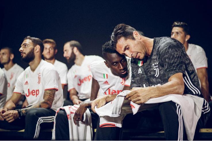 尤文图斯球衣客场2020-2021欧冠,尤文图斯新球场开幕