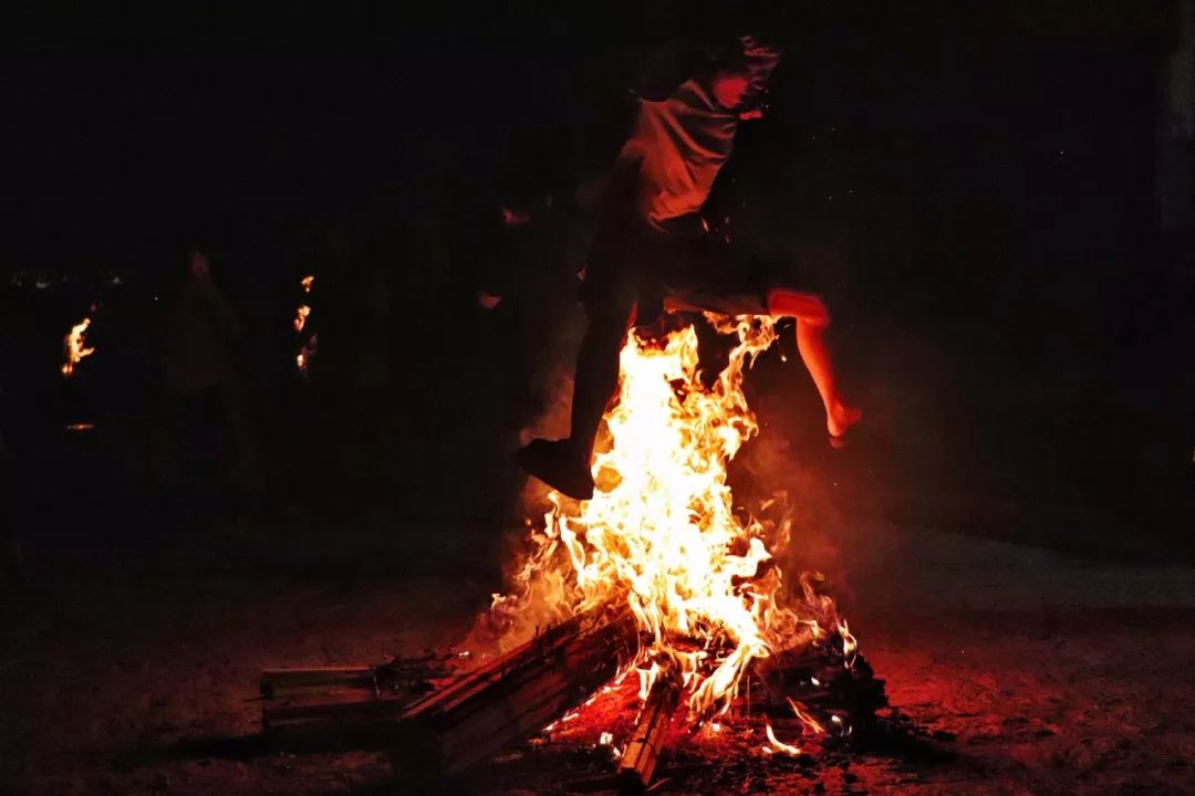 感受一下丽江的火把节,火把节云南丽江