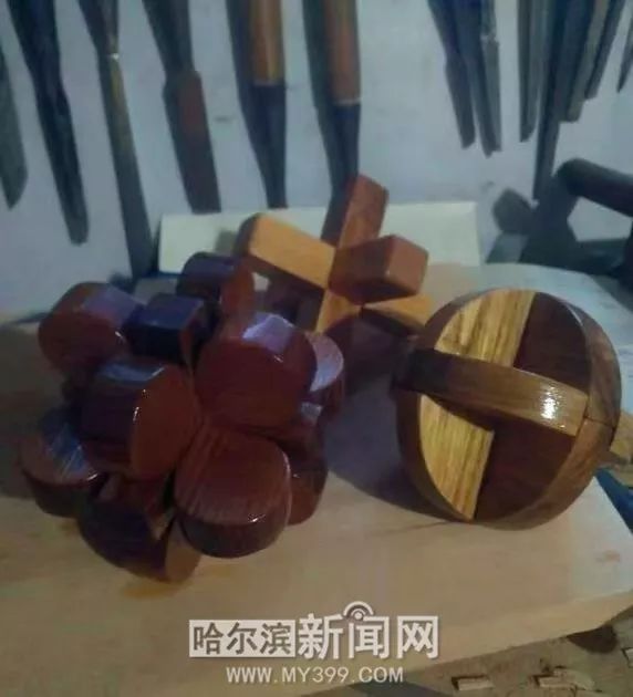 哈尔滨有位鲁班锁传人，啥都鼓捣，就是不用钉子……建筑系大学生都向他求教