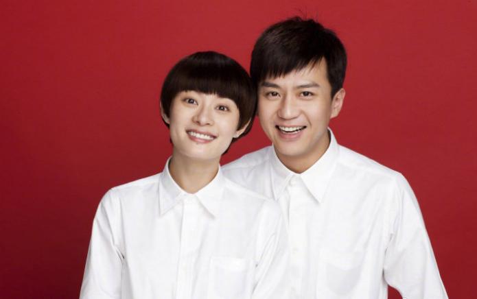 迪士尼偶遇邓超孙俪同框,邓超孙俪带孩子去迪士尼游玩