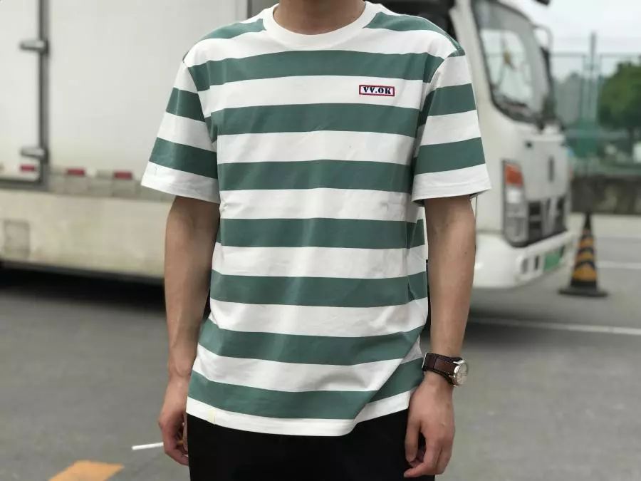 aj1low黑白黑红脚趾搭配,aj4酷灰脚感怎么样