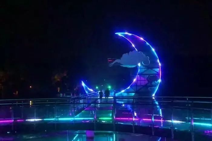 绍兴穿岩十九峰玻璃栈道一日游,绍兴9d玻璃栈道门票多少钱