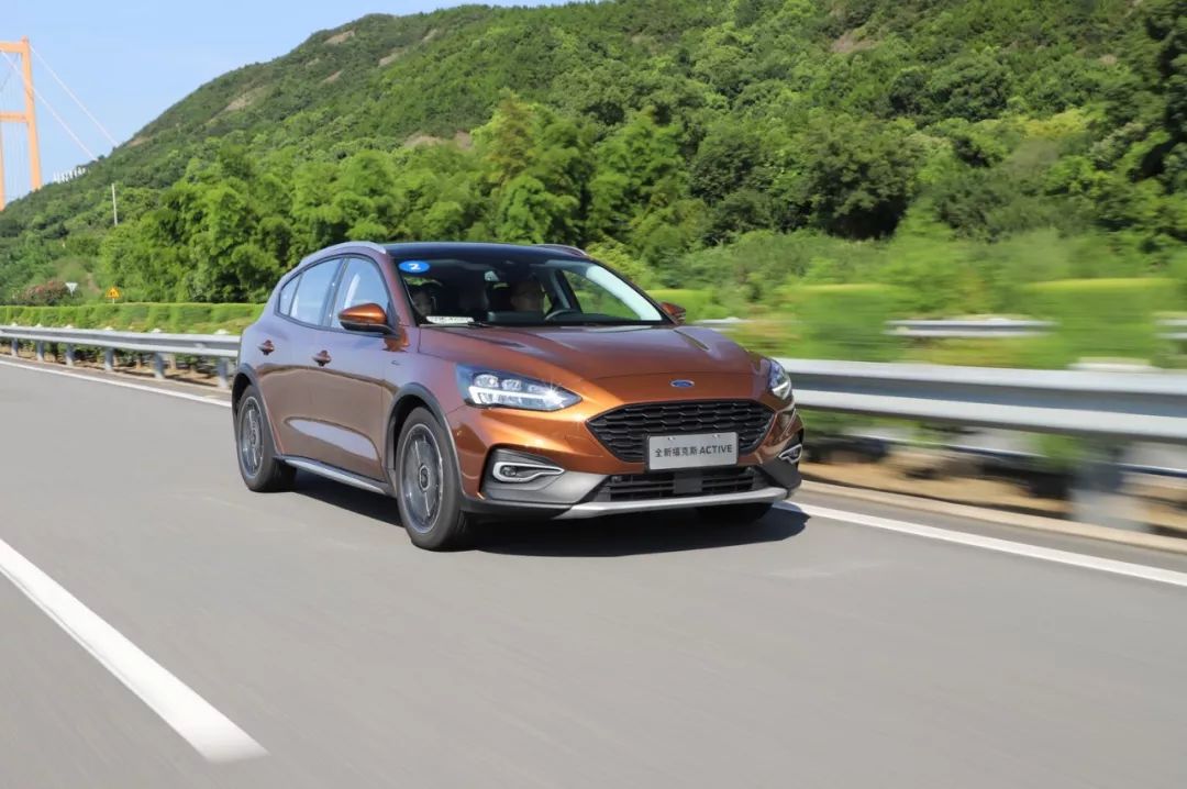 8挡自动变速跑多快最省油,福克斯active自动挡