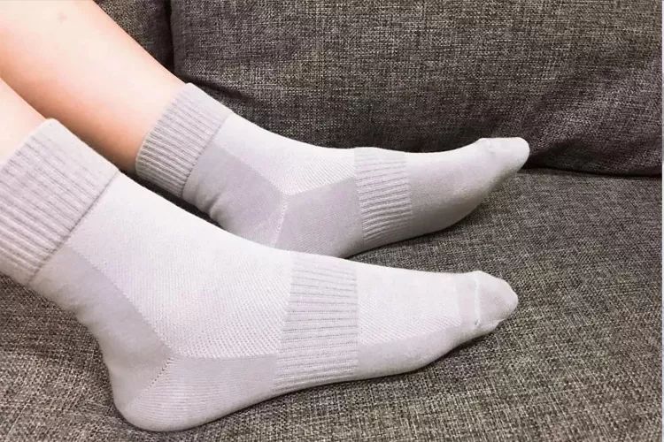 专为脚臭人士准备的抑菌防臭袜,多功能袜改善各种脚臭