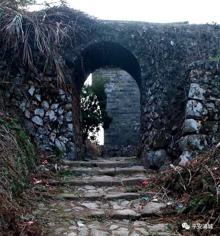 骞冲畨娴﹀煄鍓焊鍥剧墖,骞冲畨娴﹀煄