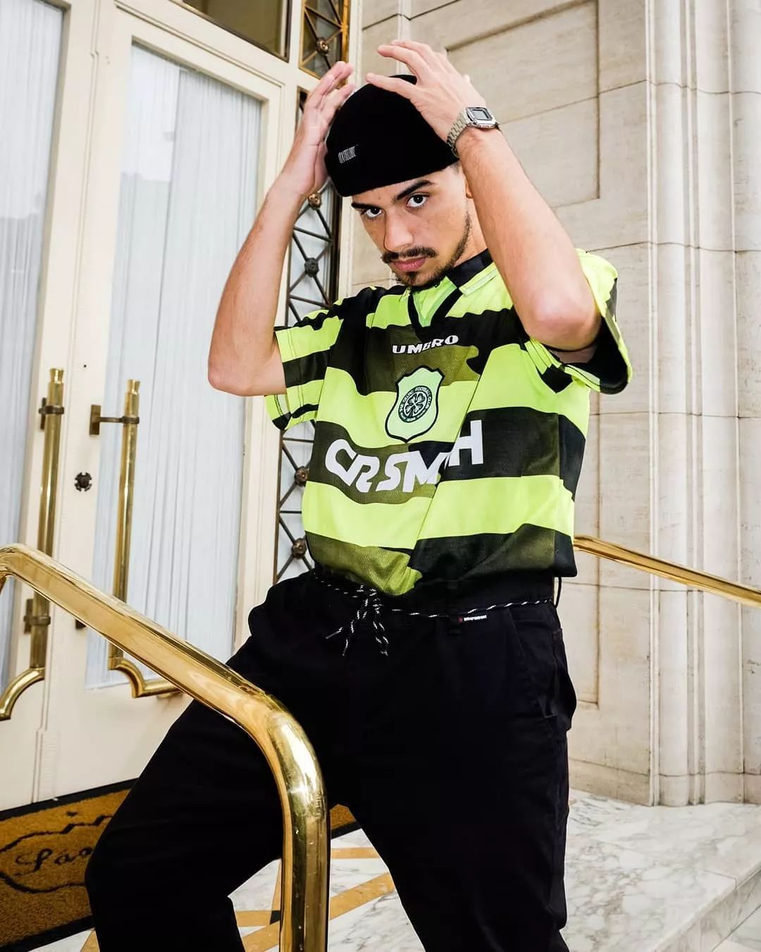 足球衣潮流设计,足球衣风格穿搭