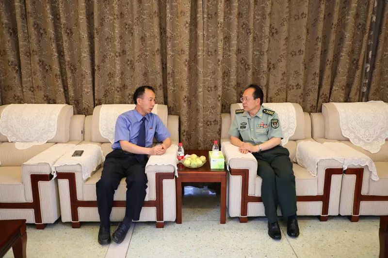 八一慰问消防战士,八一建军节致敬最可爱的人