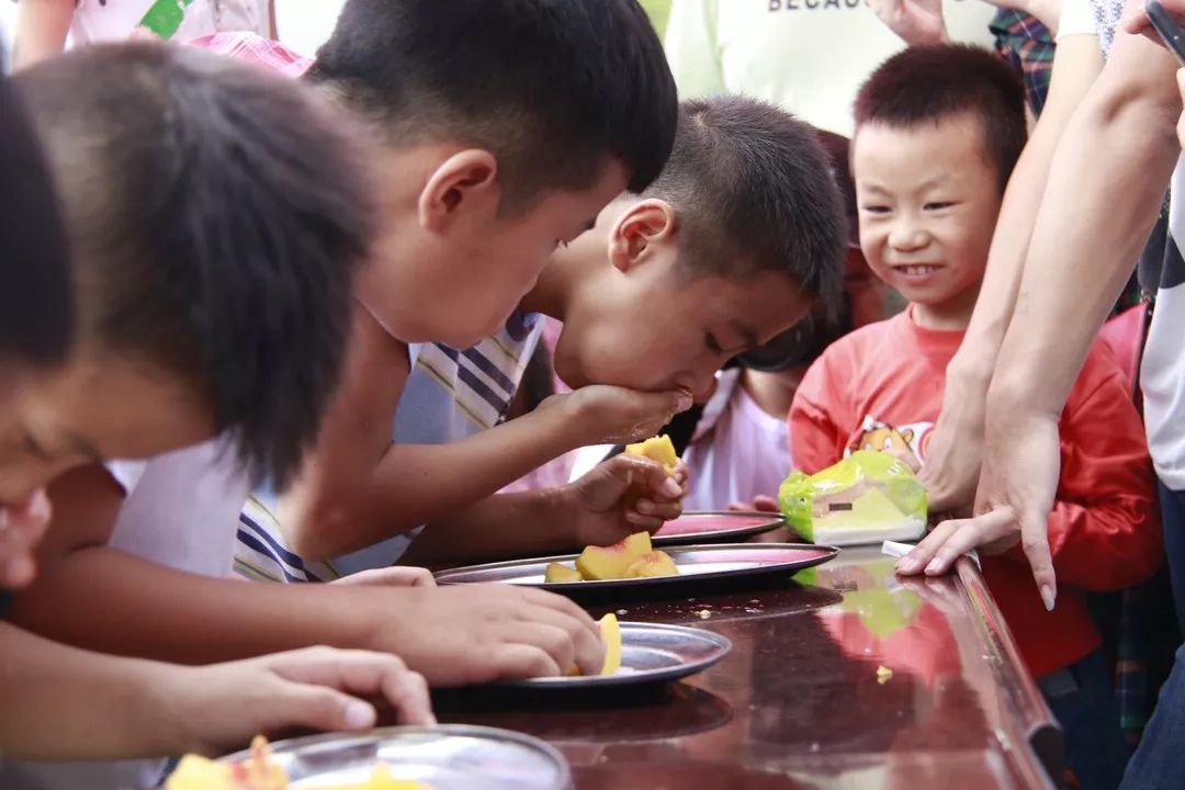 购购购！今天这里超热闹