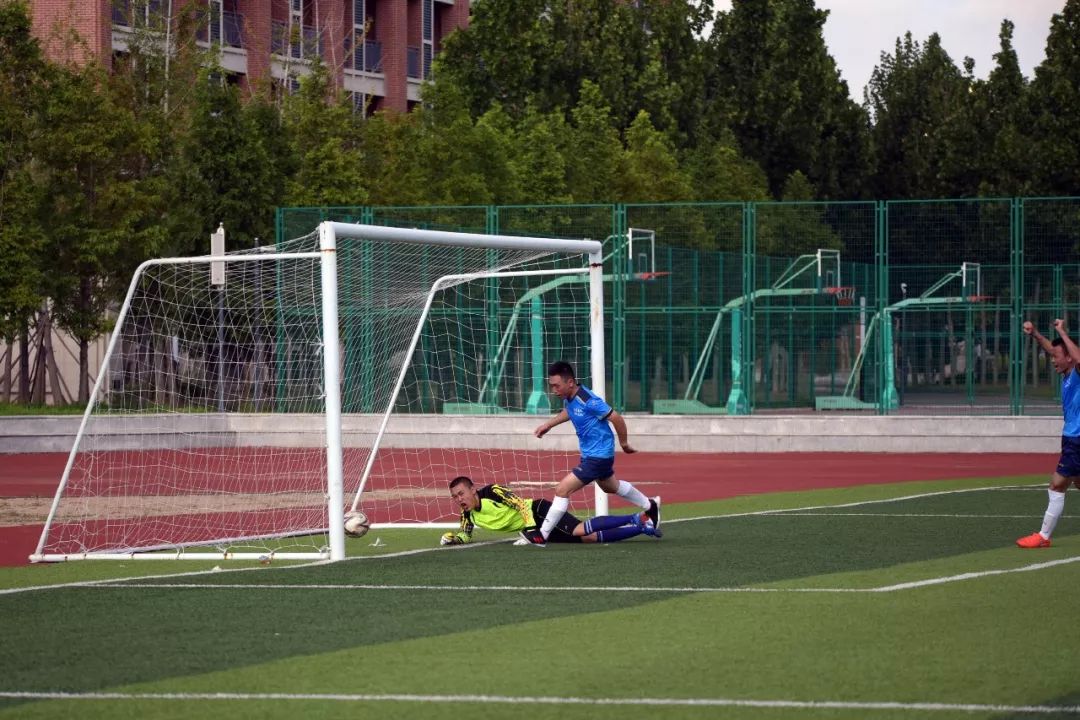 强军杯体育竞赛,强军杯足球赛队伍武警