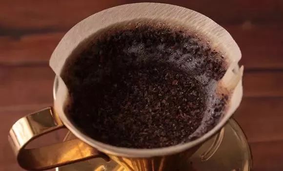 手冲咖啡的8个教学步骤,手冲咖啡入门技巧掌握冲泡三步骤