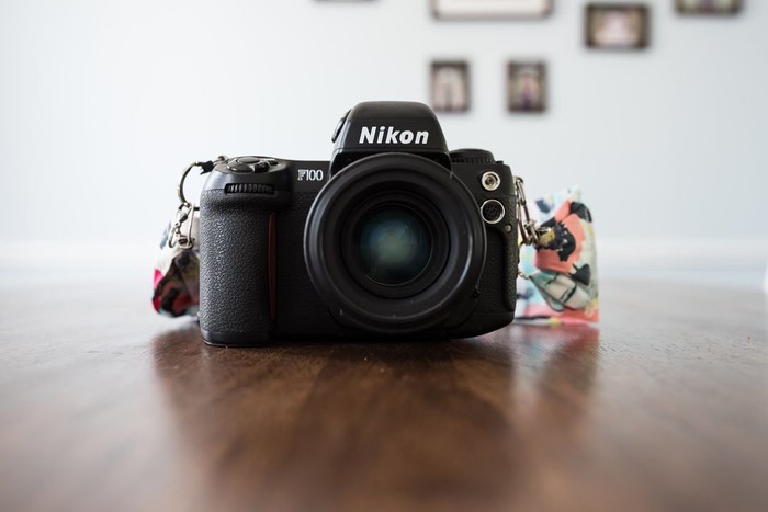 便宜好用又好看的单反相机推荐,能拍出复古胶片感的相机推荐