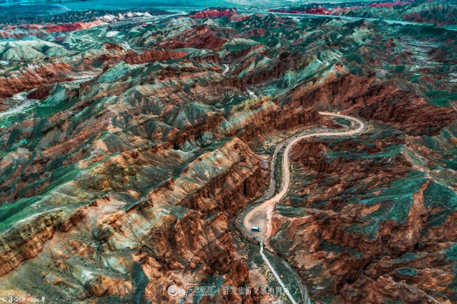 带你看绝美的七彩丹霞,最值得一游的七彩丹霞