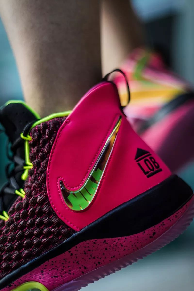 nike超大气垫黑色,nike高颜值气垫推荐