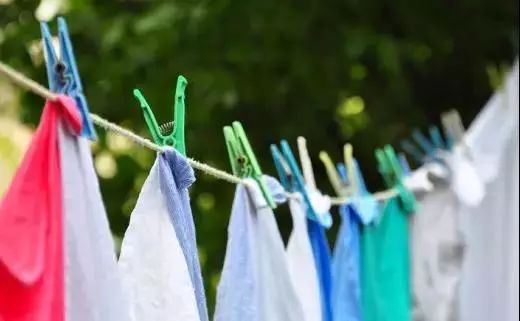 下雨天衣服晒不干有什么妙招,持续下雨天衣服总是晒不干怎么办