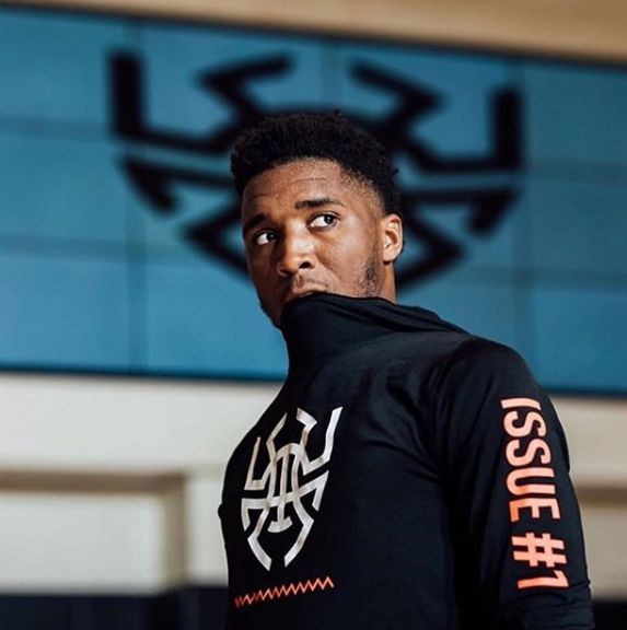 米切尔Issue1|这不仅仅是一双够酷炫的球鞋