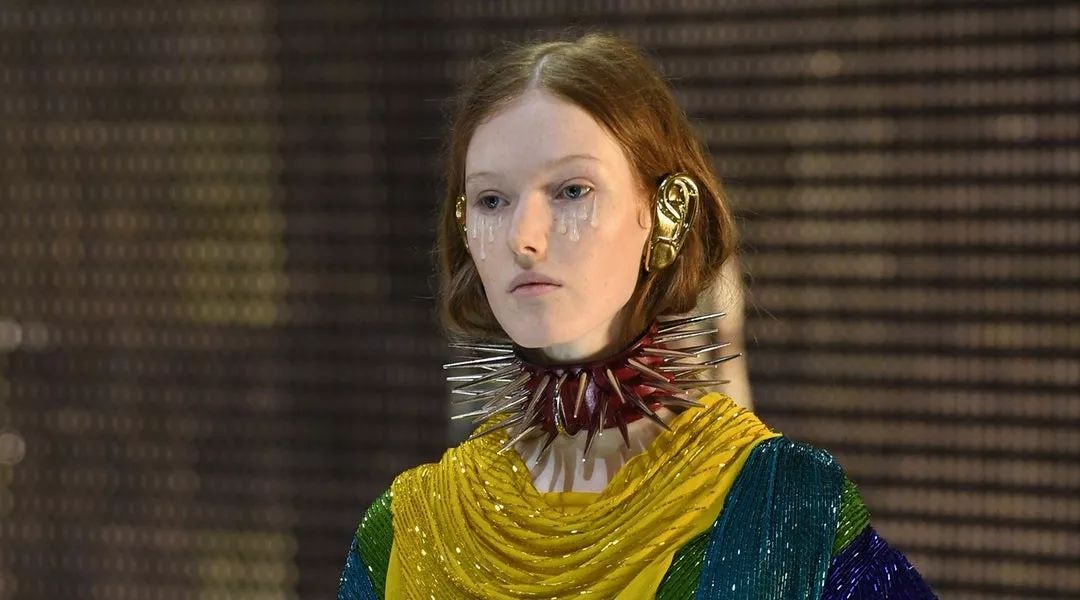 没有耳洞的明星是怎么戴耳环的,明星同款耳夹无耳洞