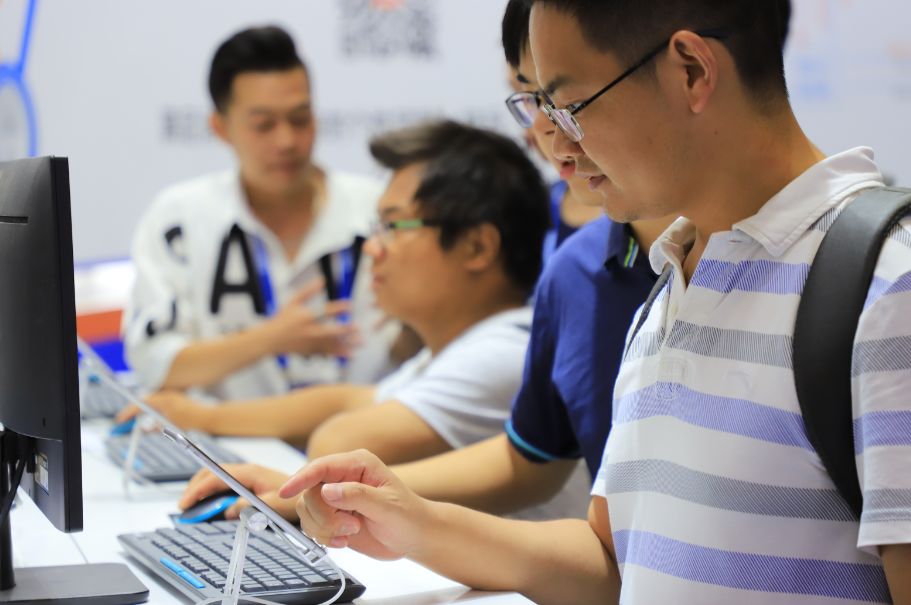 半年交易成绩：1000000000元！泉州这家平台彻底火了……