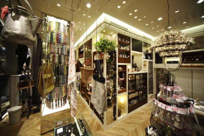 东京中古包哪里买划算,日本中古店淘宝旗舰店