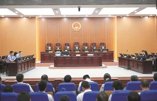 2019/8/26(941)《湖北日报》整版丨携手同行,形成合力,用法治保护国家利益和社会公共利益