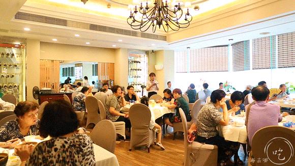 东海开渔第一网！20年本帮菜大佬开卖小海鲜，人均只要100+