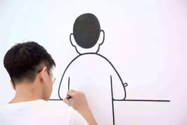 喜茶logo的鼻祖竟然是他？！20年只画简笔画，笔下的小人个个“冷漠脸”，却让无数网友沦陷