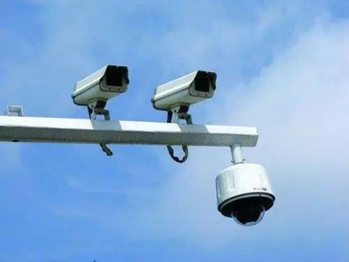 暴雨天气上学需要注意什么,开学第一天迎来一场大暴雨