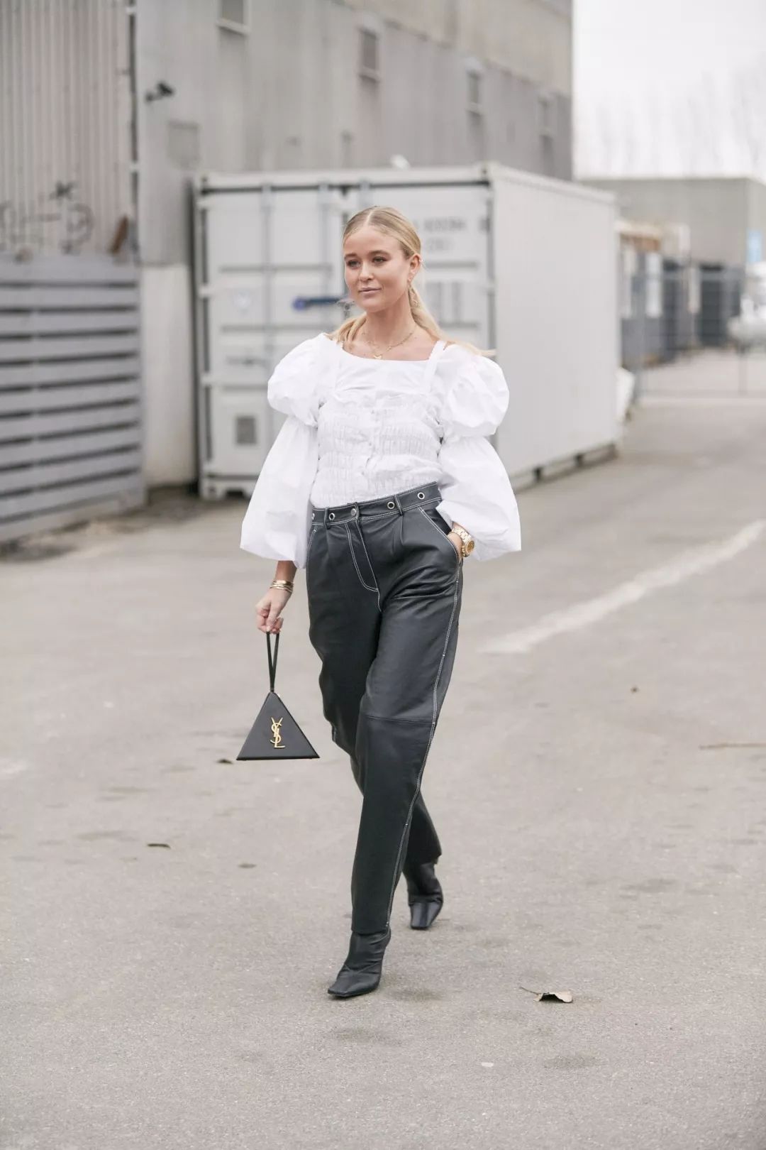 松紧带裤腰瘦了怎么改肥,穿收腰裤一个月瘦20斤