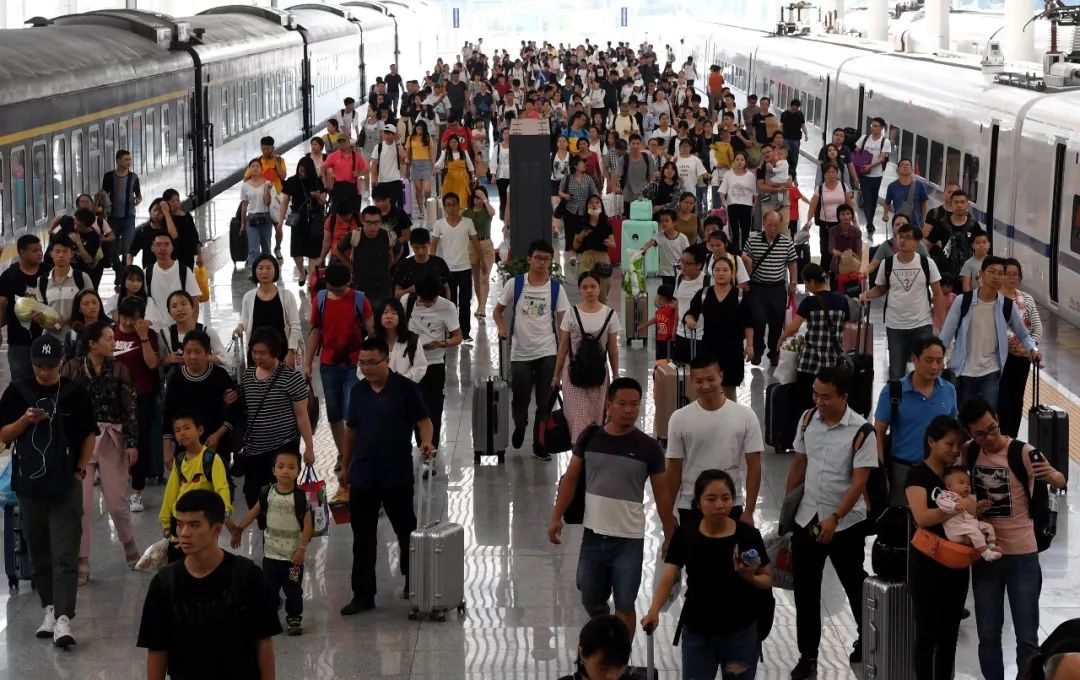 2019国庆长假火车票售票时间,国庆火车票候补购票成功率高吗