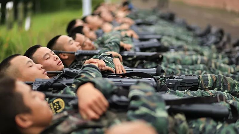 退伍季青春活成了自己,退伍季他们的青春曾在这里绽放过