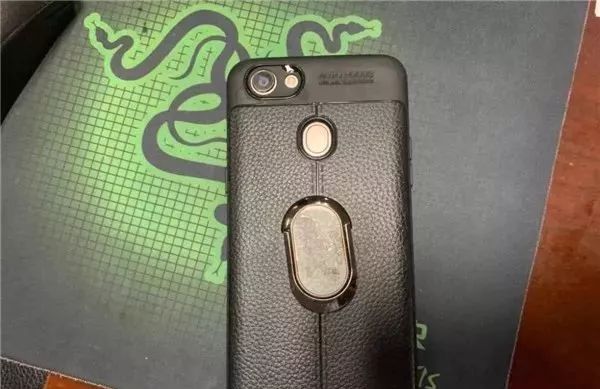 鍑屾櫒3鐐瑰コ瀛愬惉瑙佹嫧鎵撶數璇濈殑澹伴煶,鍙挌鎵嬫満閾冨０濂冲